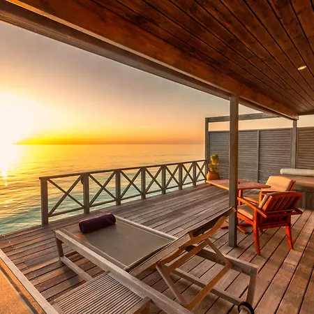 Komandoo Island Resort & Spa (Adults Only)-3